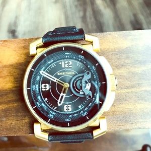 Men’s Diesel black leather band